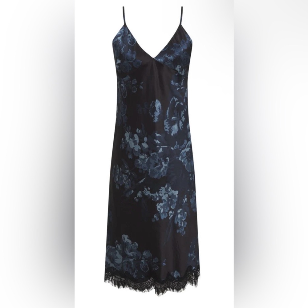 NWT Gold Hawk Chloe Dress in Denim Bloom size Medium